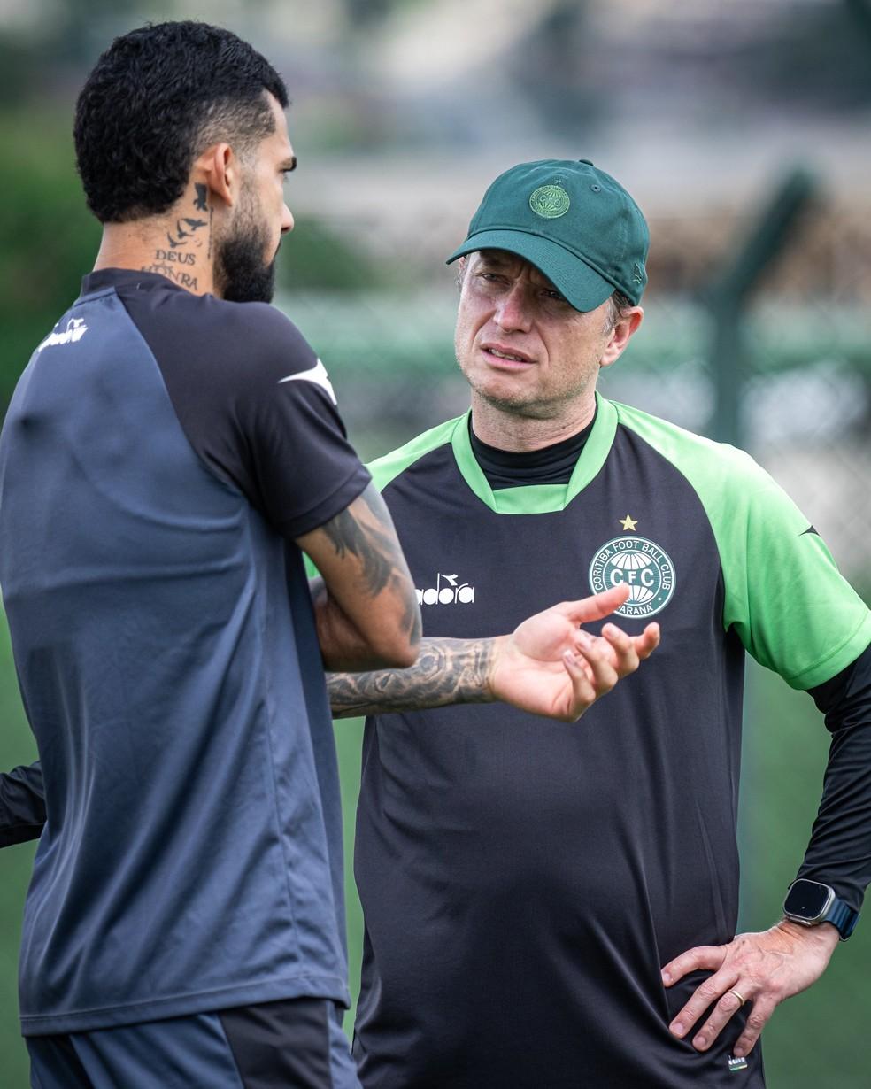 Fernando Seabra, técnico do Coritiba — Foto: JP Pacheco/Coritiba