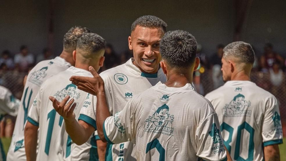 Léo Jaba em campo pelo Palestra Novo Itu — Foto: Reprodução / Instagram