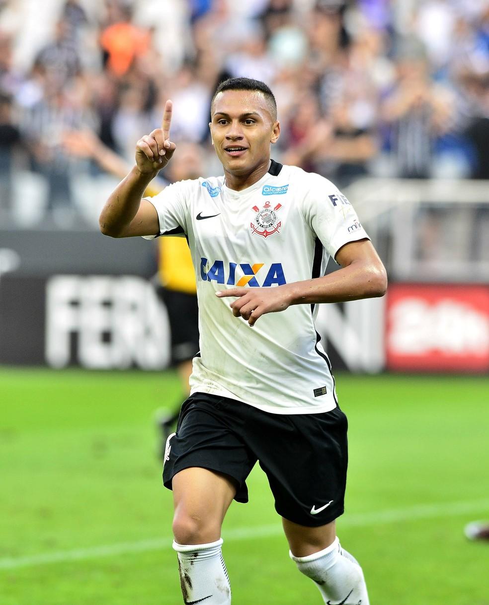 Léo Jabá comemora gol do Corinthians — Foto: Marcos Ribolli