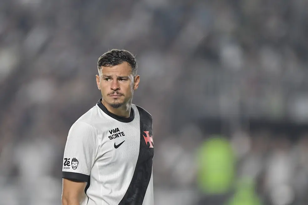Daniel Fuzato, Pablo, Hugo Moura e Tchê Tchê não foram procurados para renovar e já podem assinar pré-contrato com outro clube