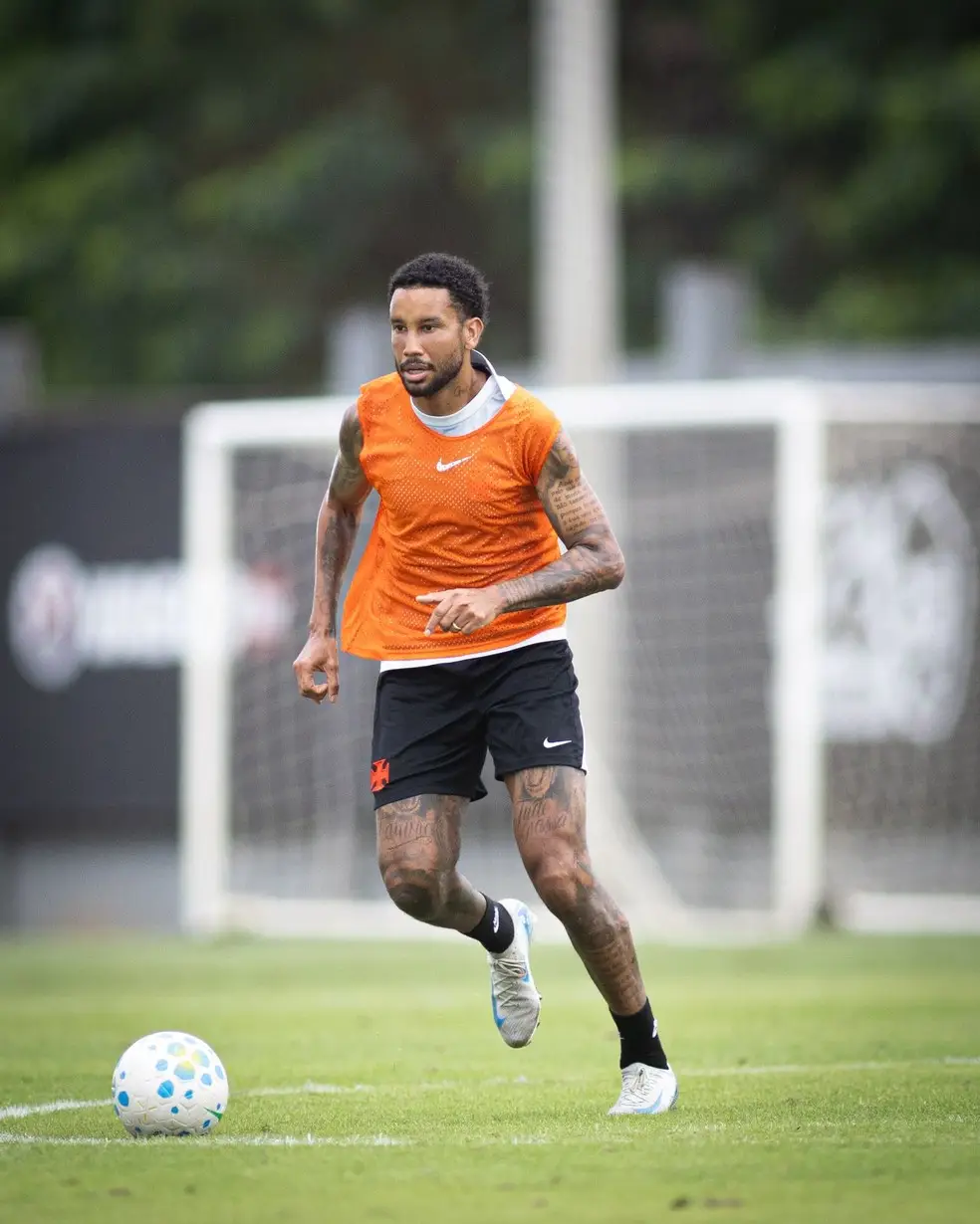 Sob comando de Bruno Lazaroni, Vasco vence jogo-treino contra o Boavista por 2 a 1
