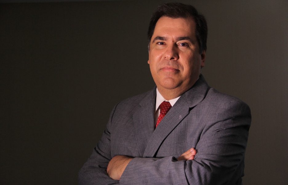 Conselheiro fiscal da Vasco SAF que renunciou fez o mesmo quando estava na Oi, também sob intervenção de Samantha Longo
