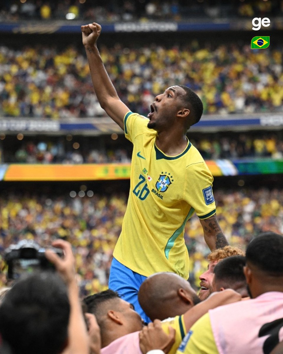 Veja foto de Rayan comemorando a classificação do Brasil para as oitavas da Copa do Mundo